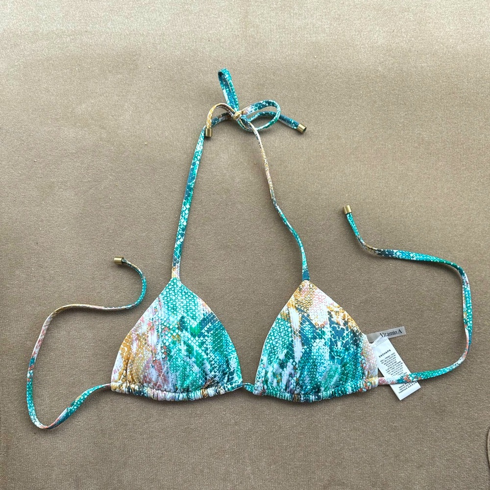 Vitamin A Gia Triangle Top size S